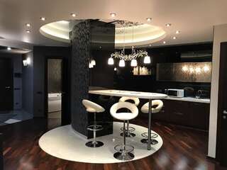 Апартаменты Most City Apartments Днепр Суперлюкс с гидромассажной ванной-1